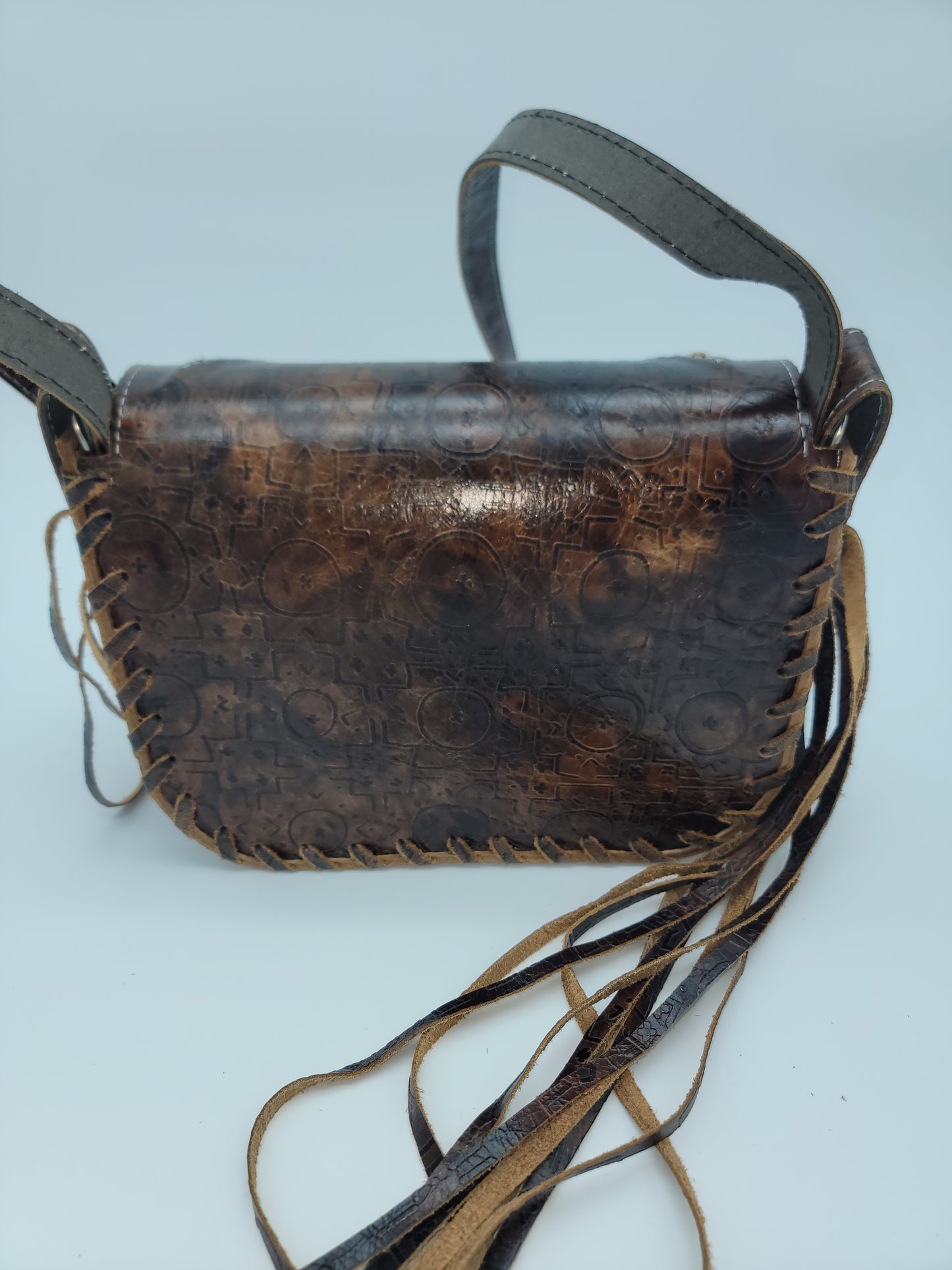 Bolso bandolera de piel de vaca estilo western 3