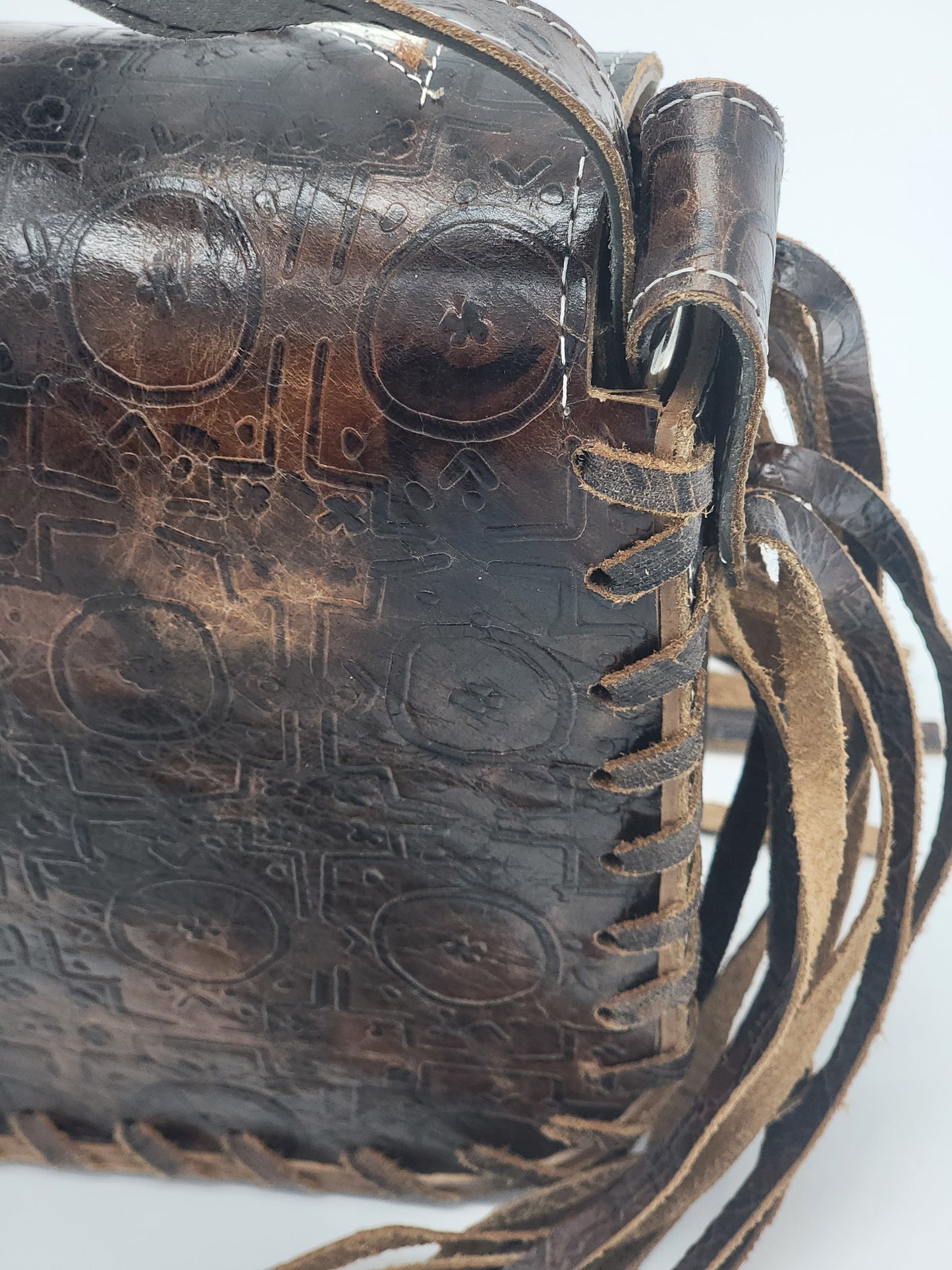 Bolso bandolera de piel de vaca estilo western 3