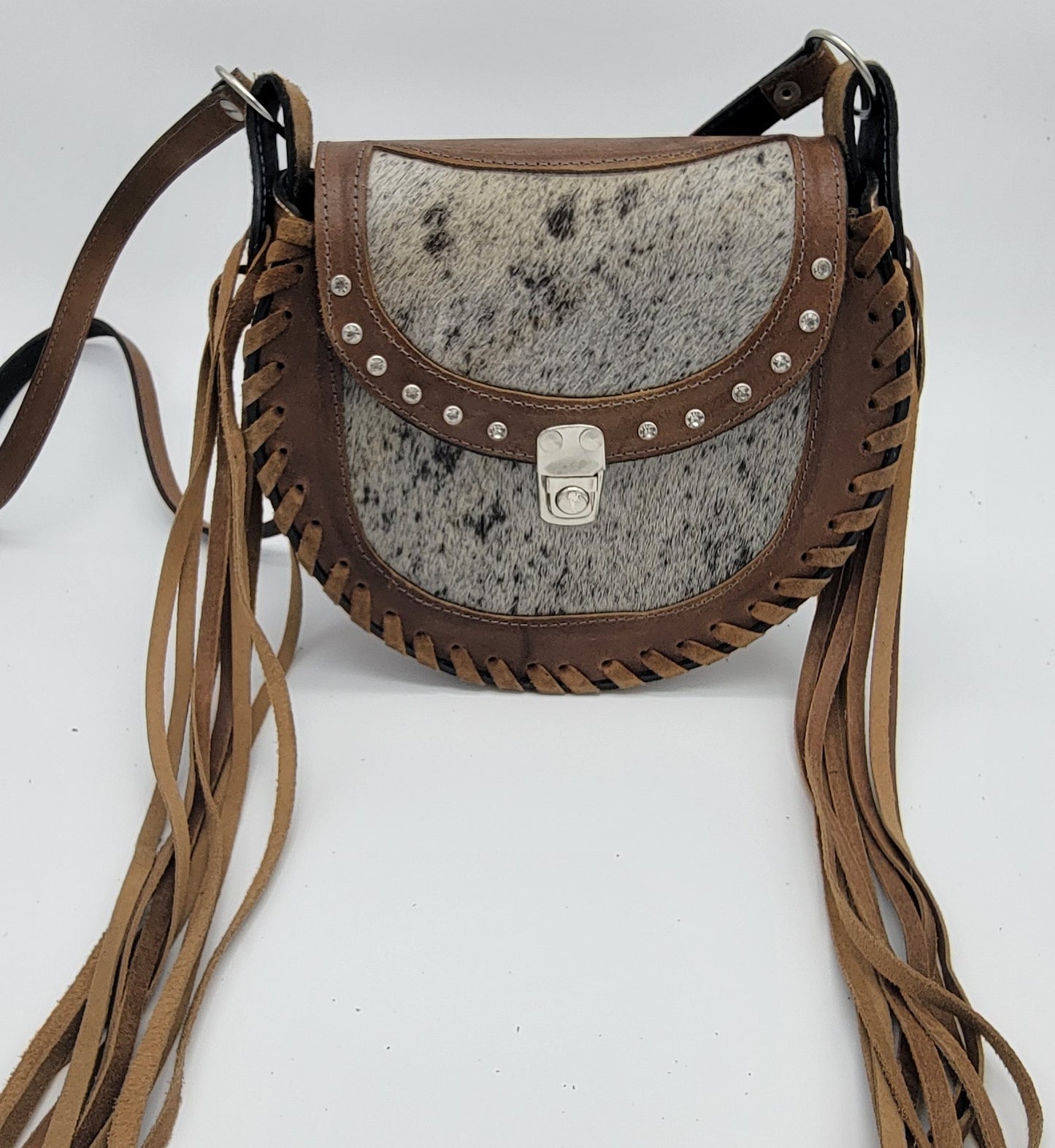 Bolso bandolera de piel de vaca estilo western 5