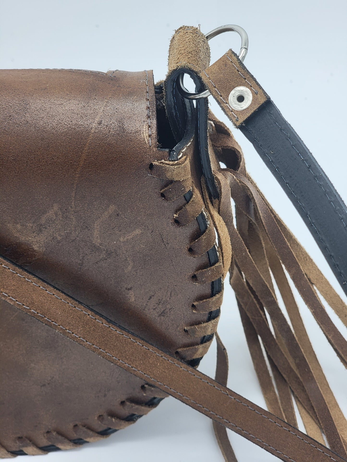 Bolso bandolera de piel de vaca estilo western 5