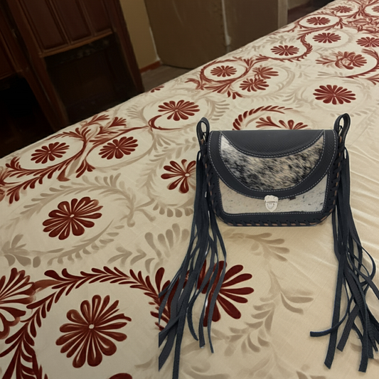 Bolso bandolera de piel de vaca estilo western 6